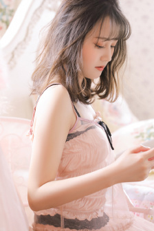 肚子里面满满的都是尿液